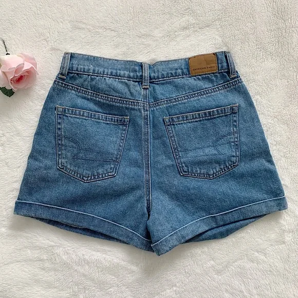 AMERICAN EAGLE | "Mom short" high waisted jean shorts - Picture 3 of 9